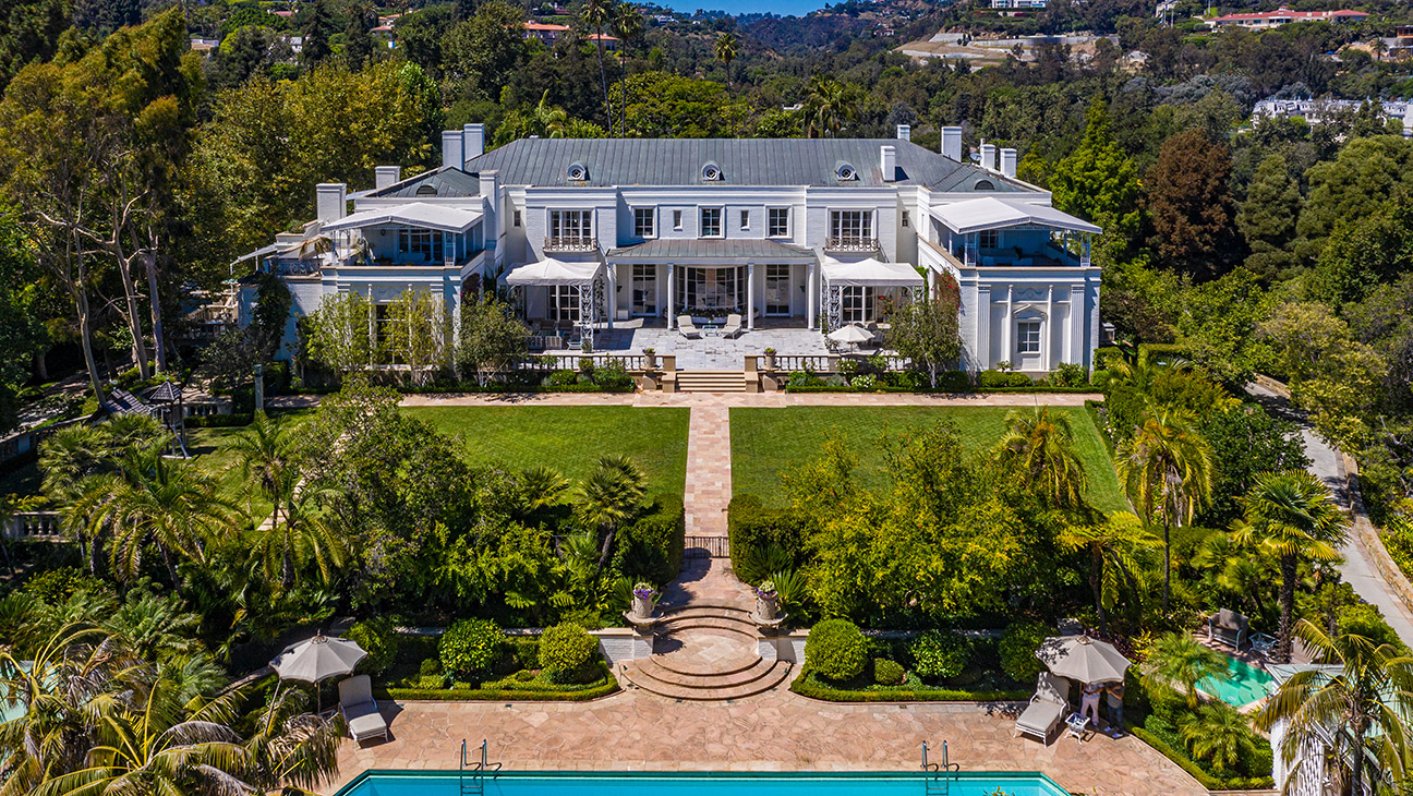 Multi-million dollar mansion in Los Angeles remains unsold on luxury real estate market.