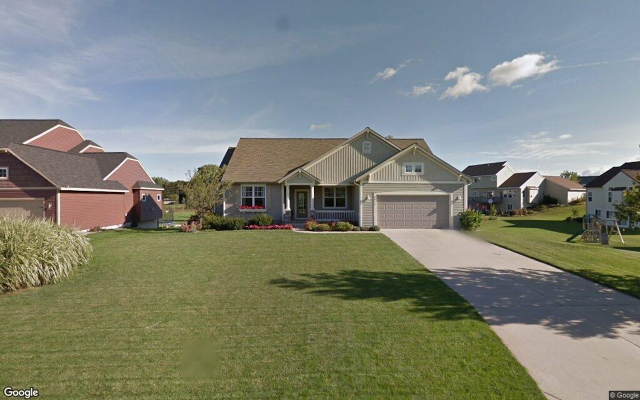 Ottawa County homes for sale priced between $250K-$750K in Michigan.