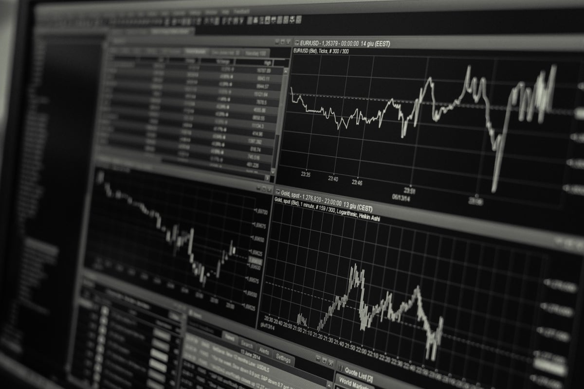 Analysts discuss Alexandria Real Estate Equity's financial performance and market trends.