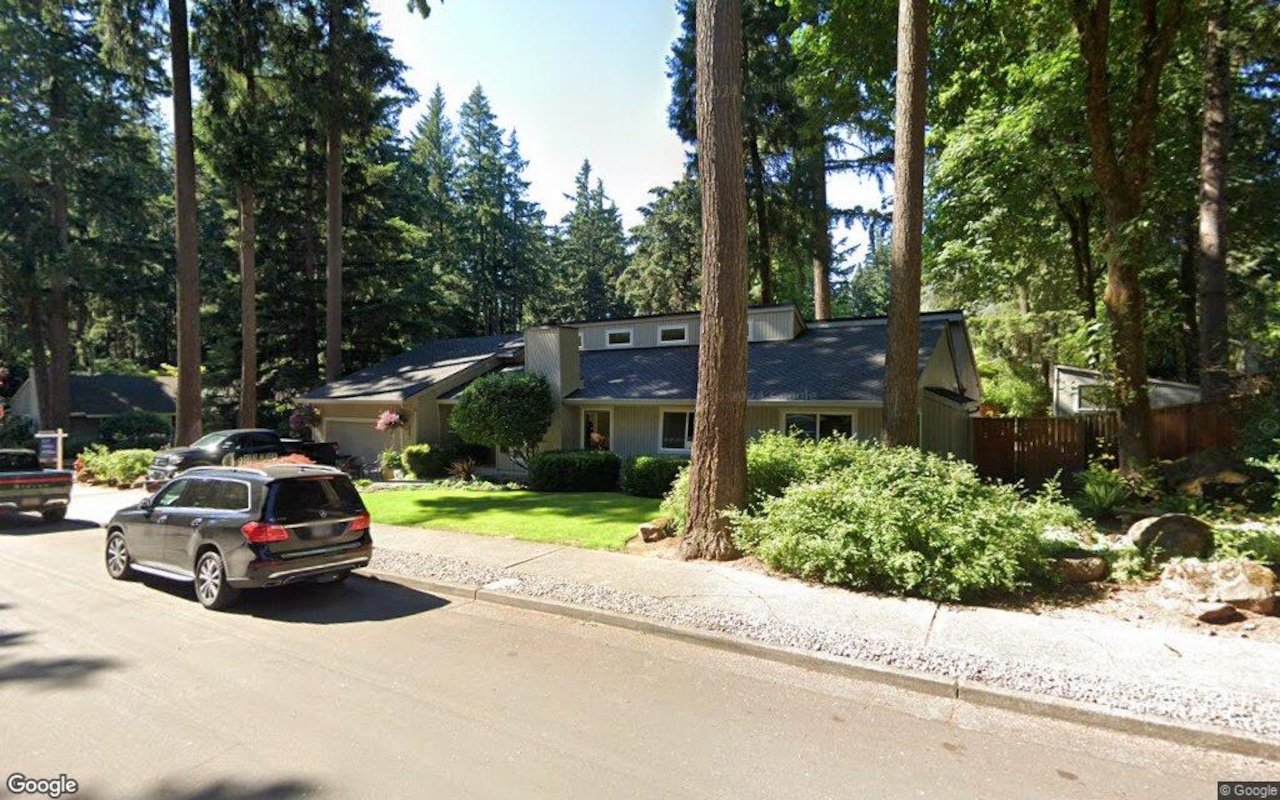 Lake Oswego real estate market snapshot, homes under $1 million in Oregon.