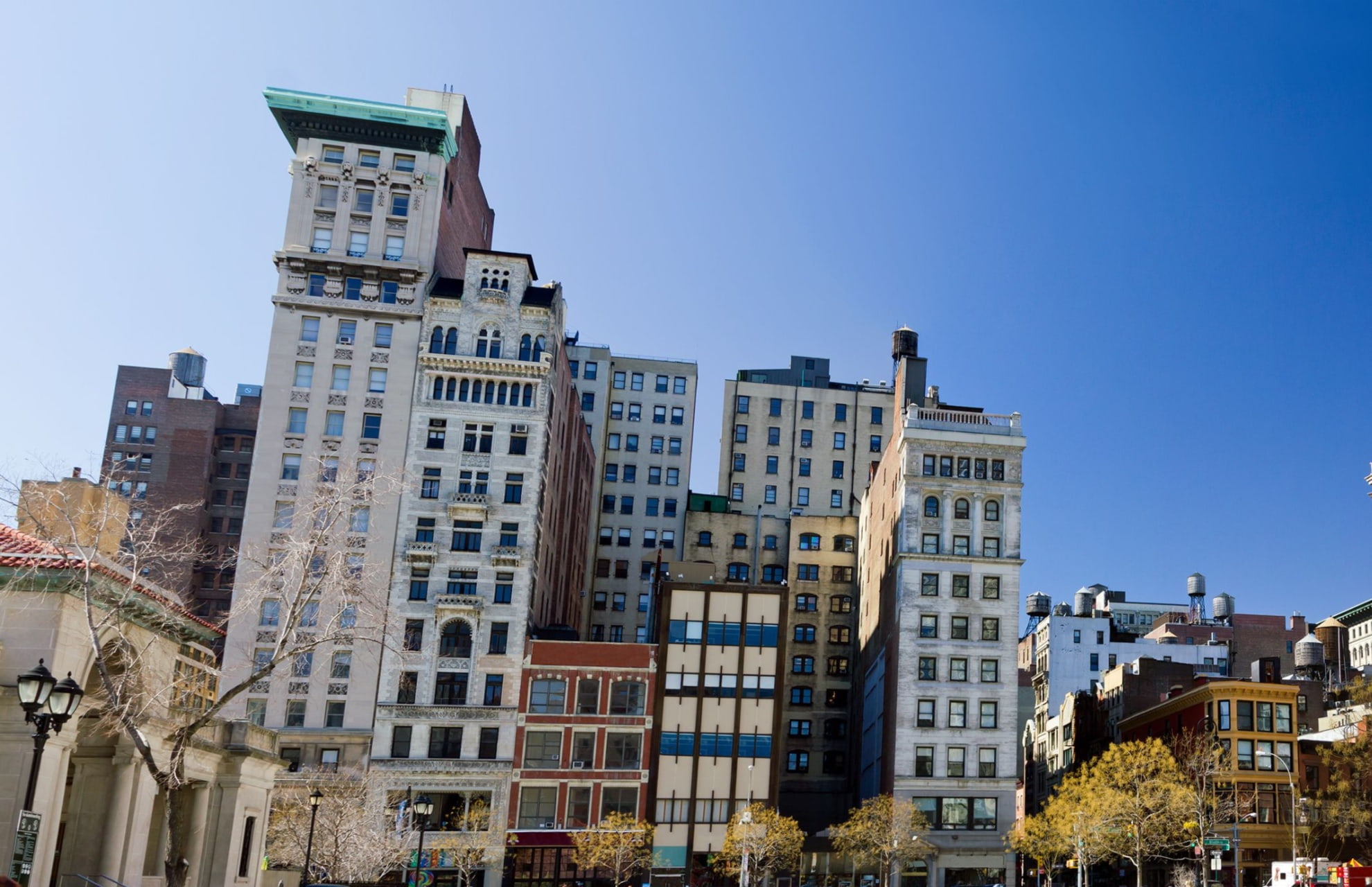 CIM Group acquires Manhattan boutique office building from Arch Companies in NYC.