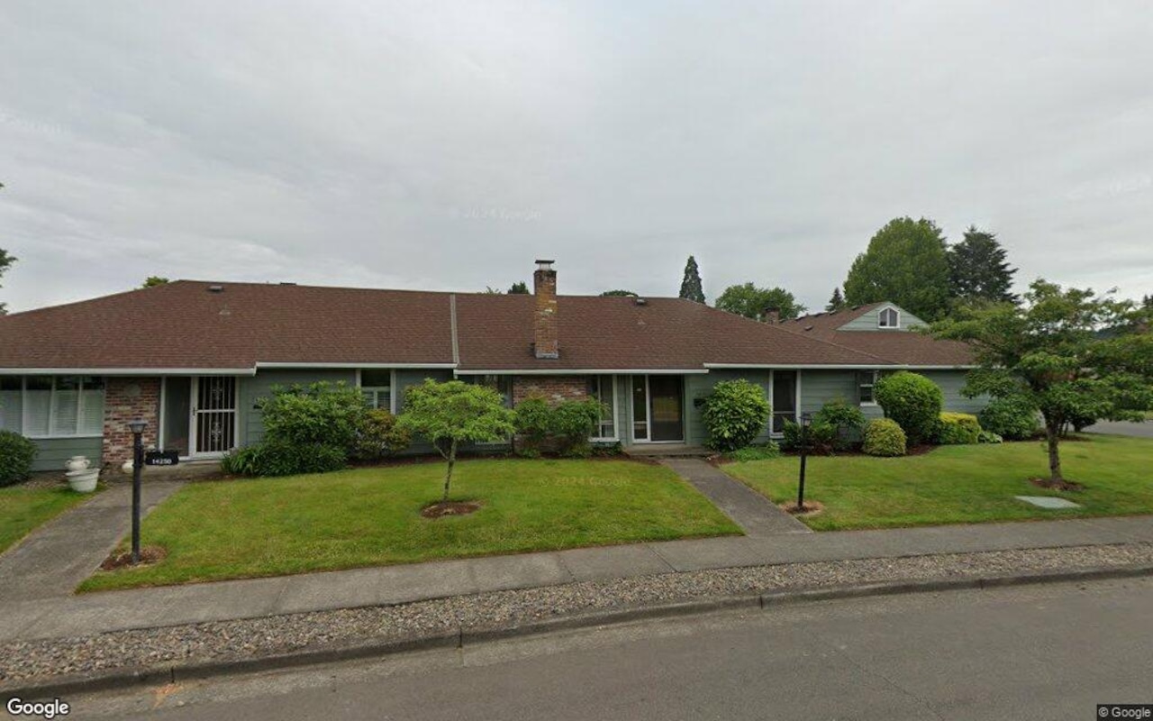 Portland metro area homes under $300,000 in Oregon real estate listings.