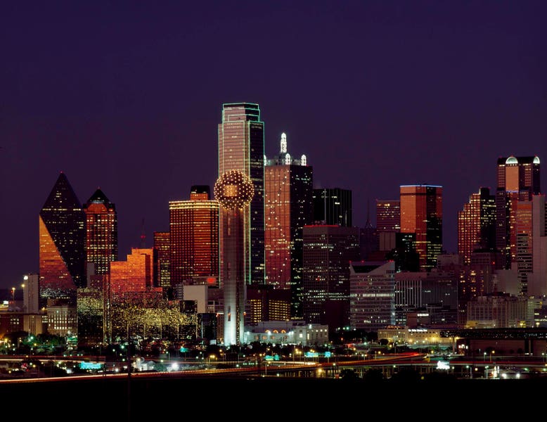 AT&T Stadium in Arlington, Texas wins top urban design award.