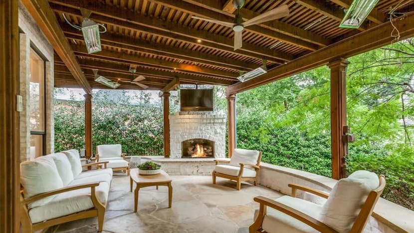 Dallas homes with cozy fireplaces on market for viewing tonight.