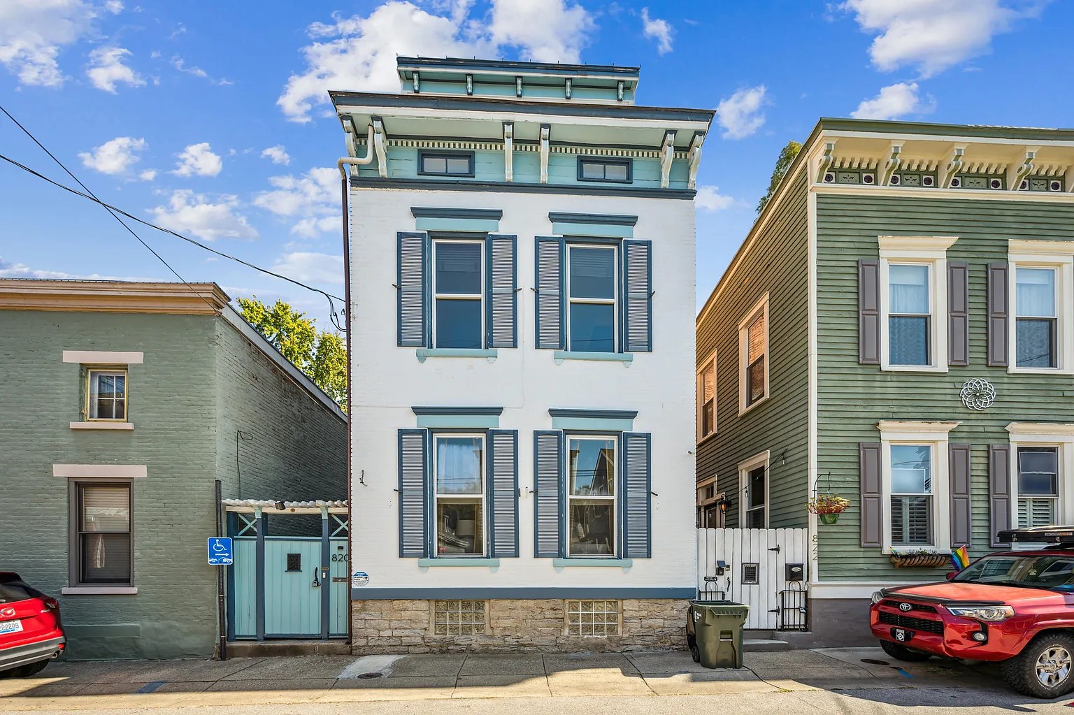 Northern Kentucky historic homes with modern renovations and revitalized architecture.