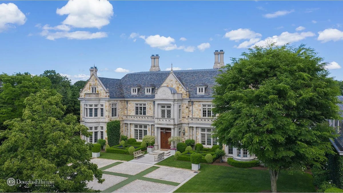 Luxury homes sold nationwide across all 50 US states this year.