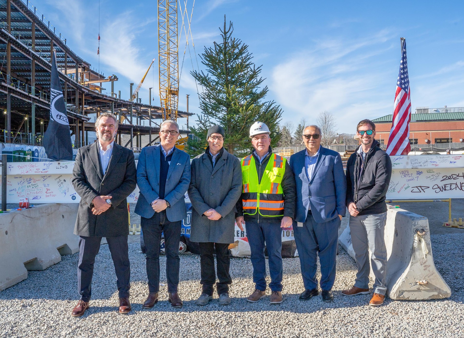 Shawmut and Hobbs Brook celebrate milestone at Boston research facility construction site.