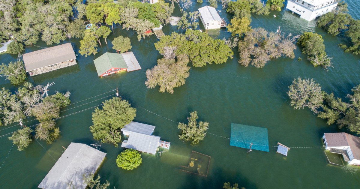 Homes in low-risk flood zones experience rapid price appreciation nationwide.