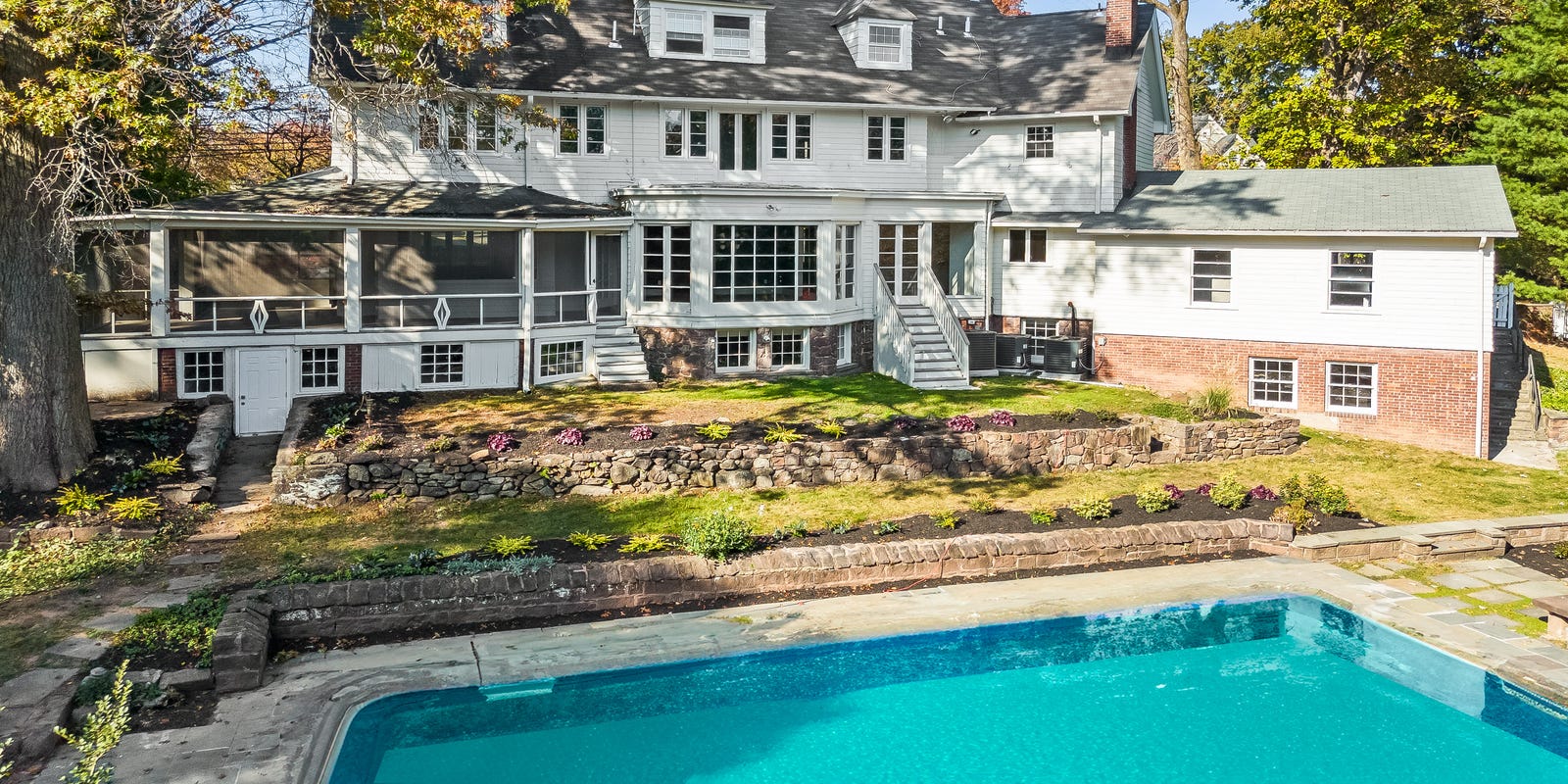 New Jersey estate linked to Economic Recovery Board chair seeks $3.5 million sale.