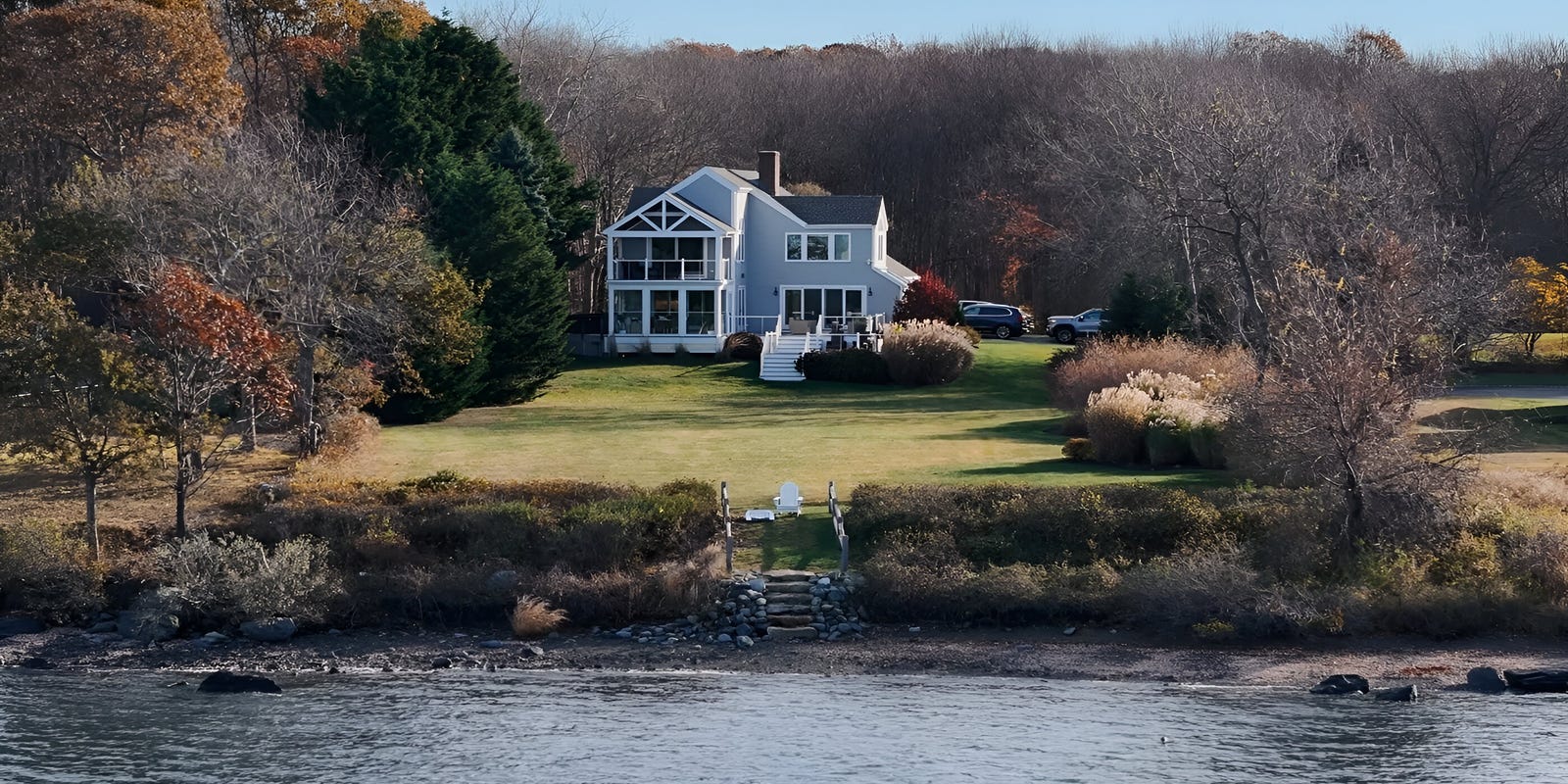 Middletown mansion sold for record-breaking $4.2 million in high-end real estate transaction.