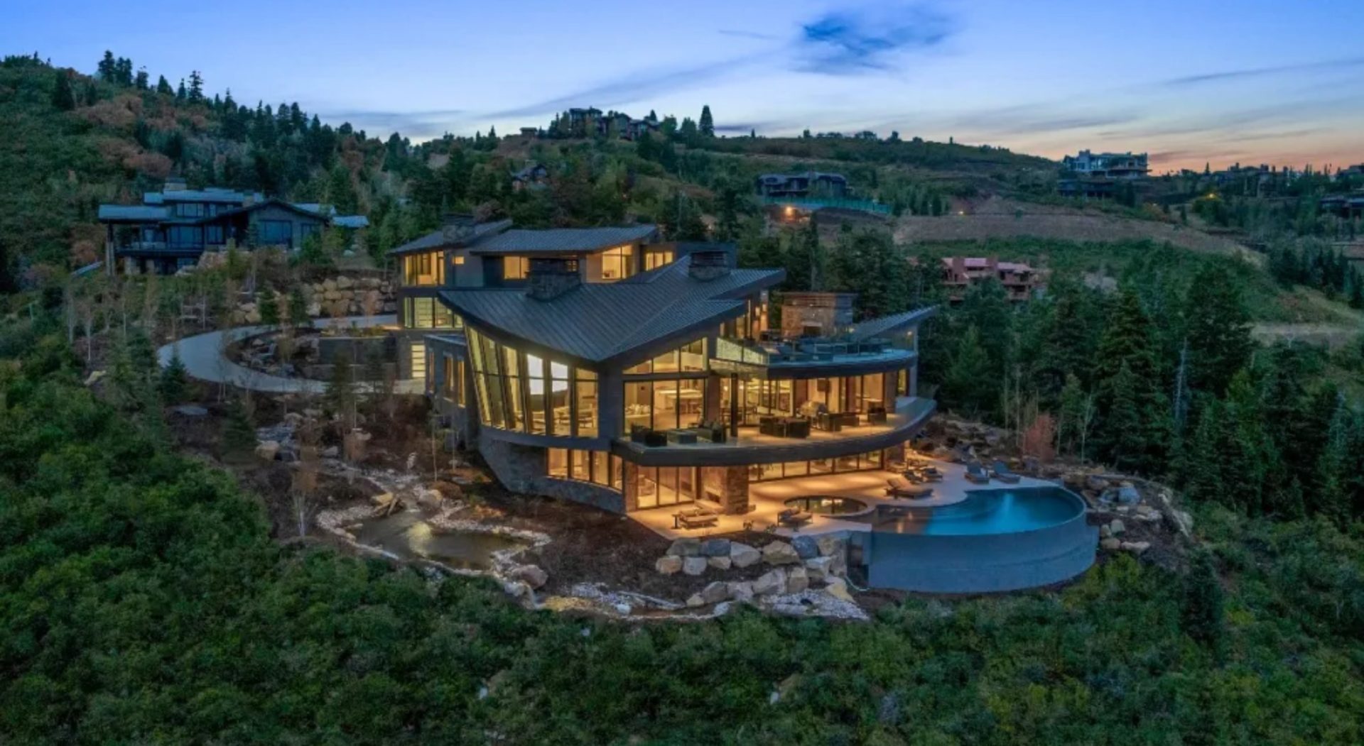 Multi-million dollar Utah mansion boasts private ski access and luxurious amenities.