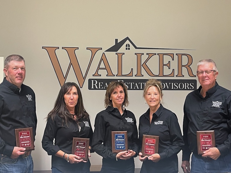 Highland County realtors receive Ohio Realtors Presidents Club sales distinction award.