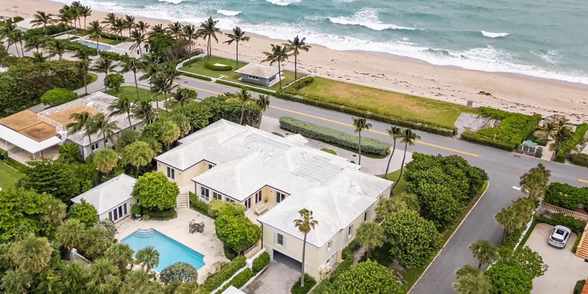 Palm Beach family swaps properties in high-value transaction.