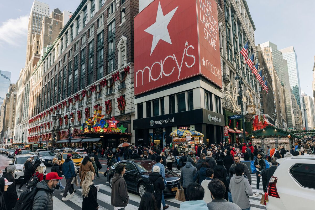 Macy's board member advocates property development venture, potential growth opportunities.