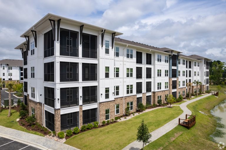 JP Morgan loaning $62 million for South Carolina apartment complex development project.