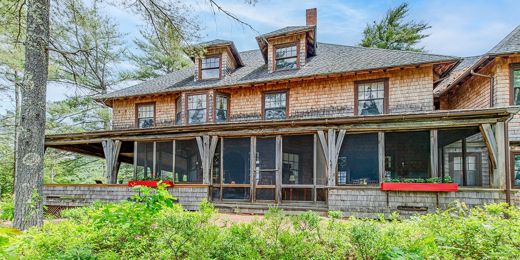 Cozy lake house once owned by Titanic survivor listed for sale in Canada.