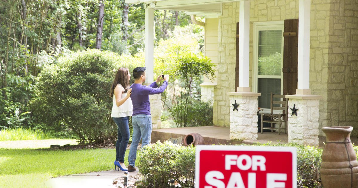 Homebuyers navigating a saturated market with expert strategies for success.