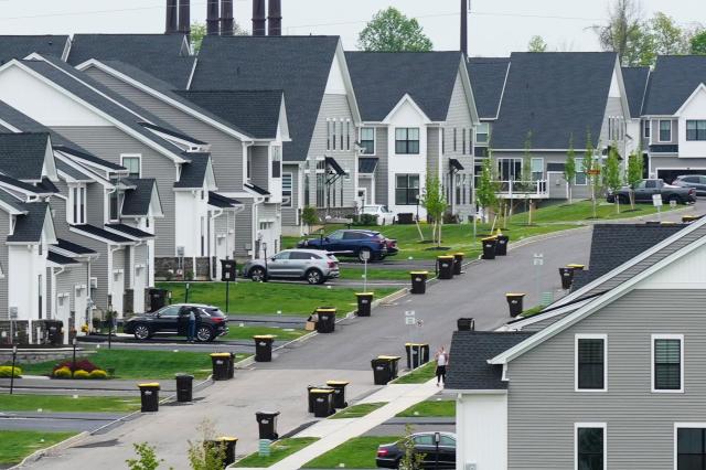 Federal Reserve officials cut interest rates in response to US housing affordability crisis.