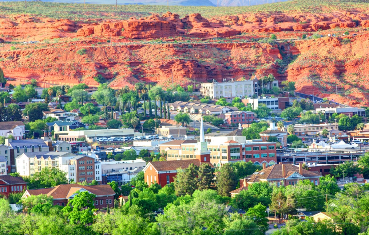 Utah real estate commission fees and guidelines explained in 2024 regulations.