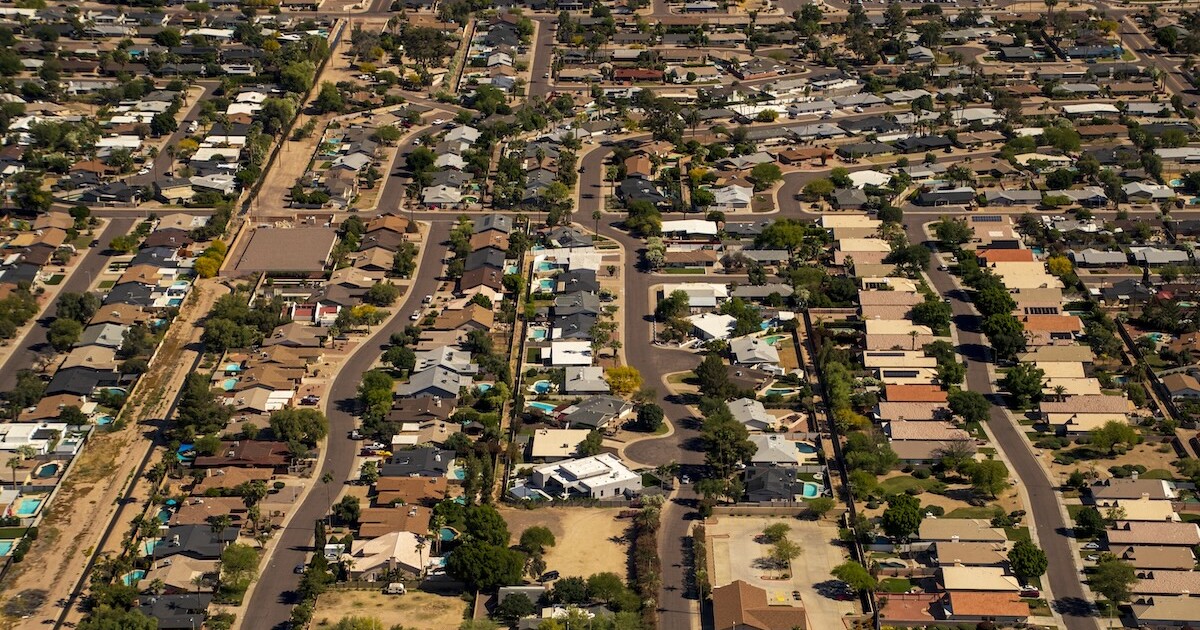 Canadians lead surge in Arizona real estate market with increased property purchases.