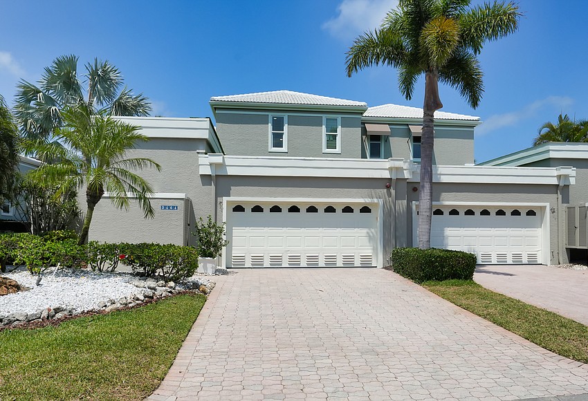 Sarasota coastal luxury homes sold during December 30-January 3 period.