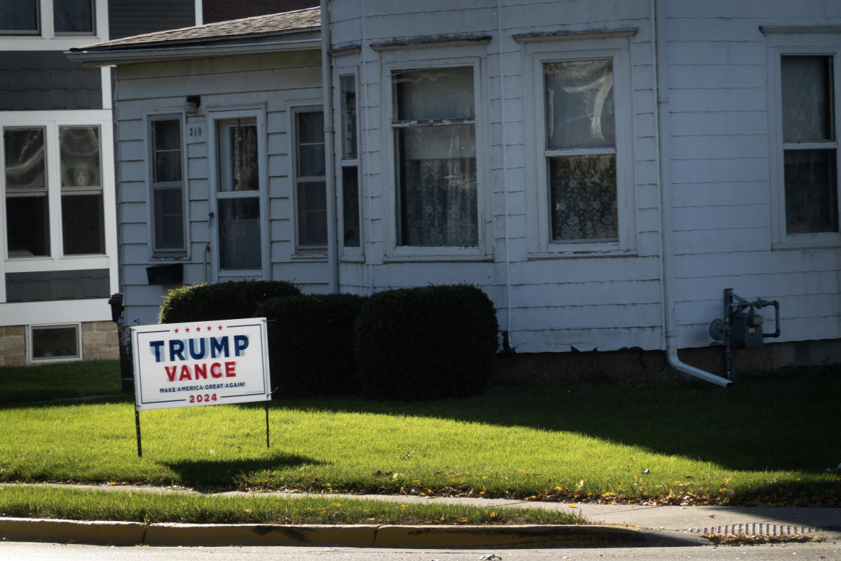 US President Trump's deportation plans impact US housing market assessment and economy.