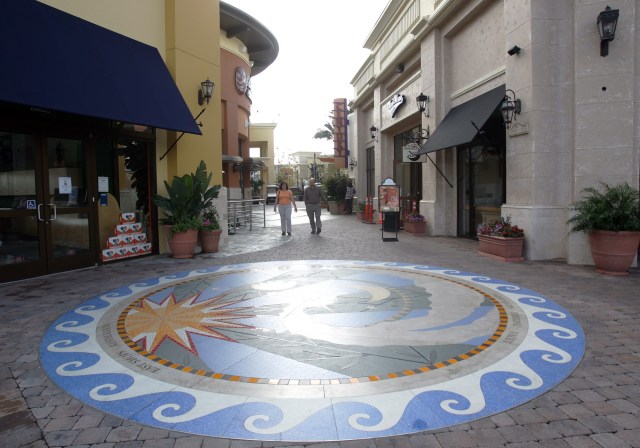 Bella Terra mall in Huntington Beach, California, ownership changes hands suddenly.