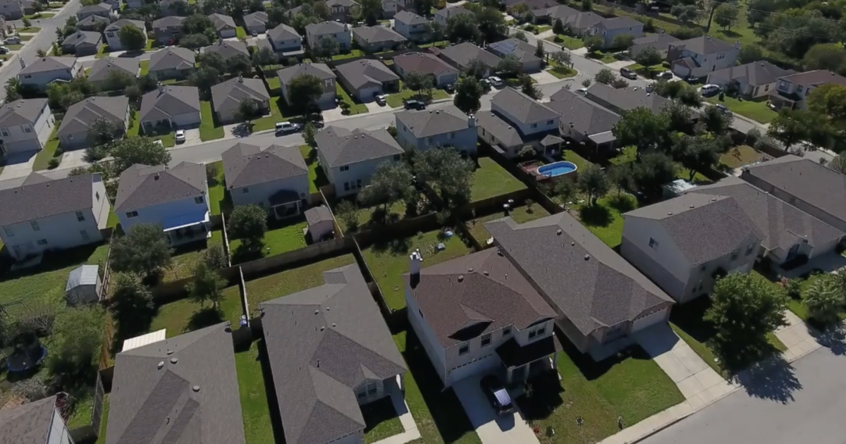 Tampa Bay real estate expert predicts local housing market trends in 2025.