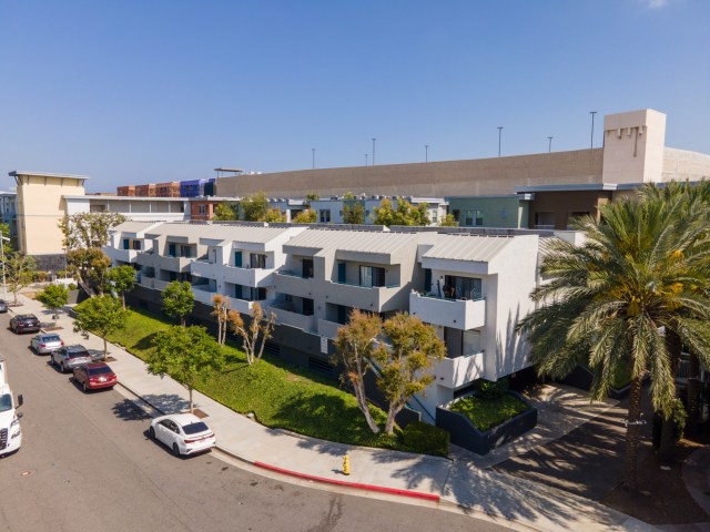 Fullerton apartment complex sold for $8.5 million in Southern California real estate deal.