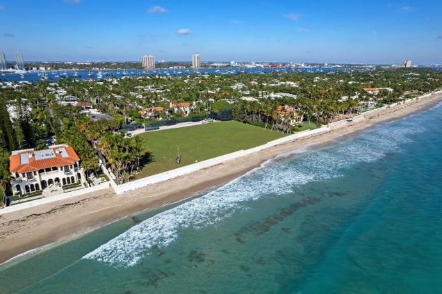 Palm Beach luxury land sale sets record with $200 million price tag.