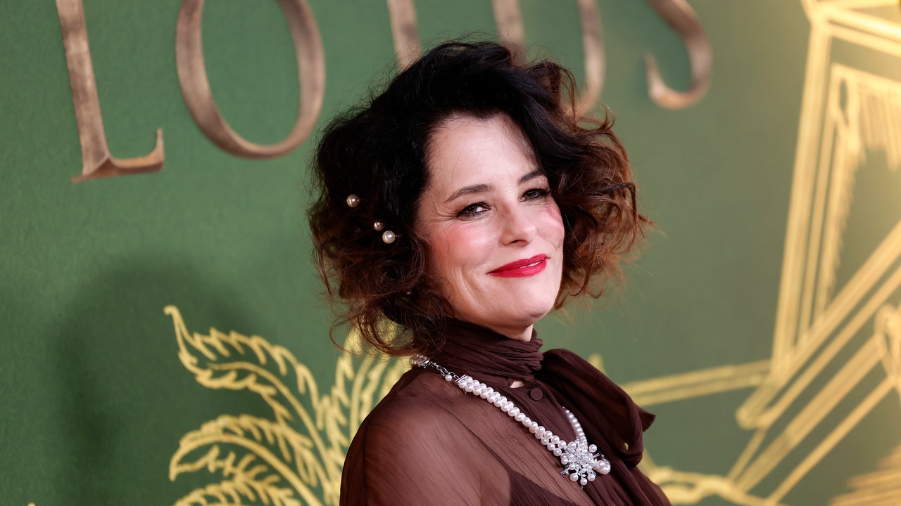 Actress Parker Posey's diverse real estate holdings in various US locations showcased.