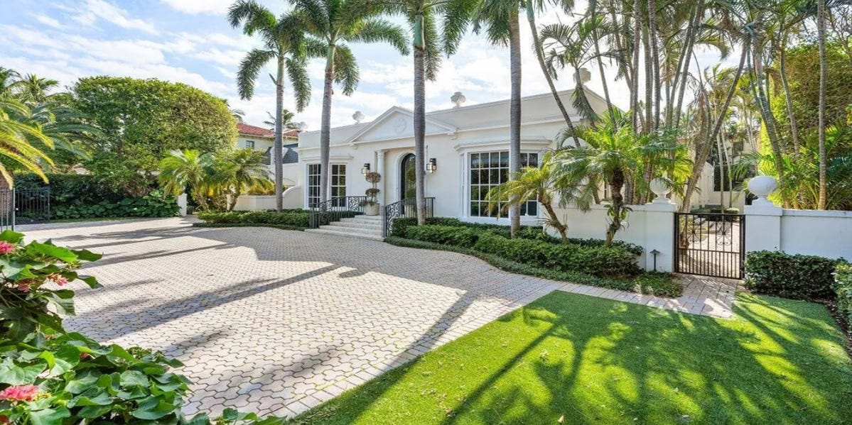 Palm Beach estate near Mar-a-Lago sold at 168 Kings Road location.