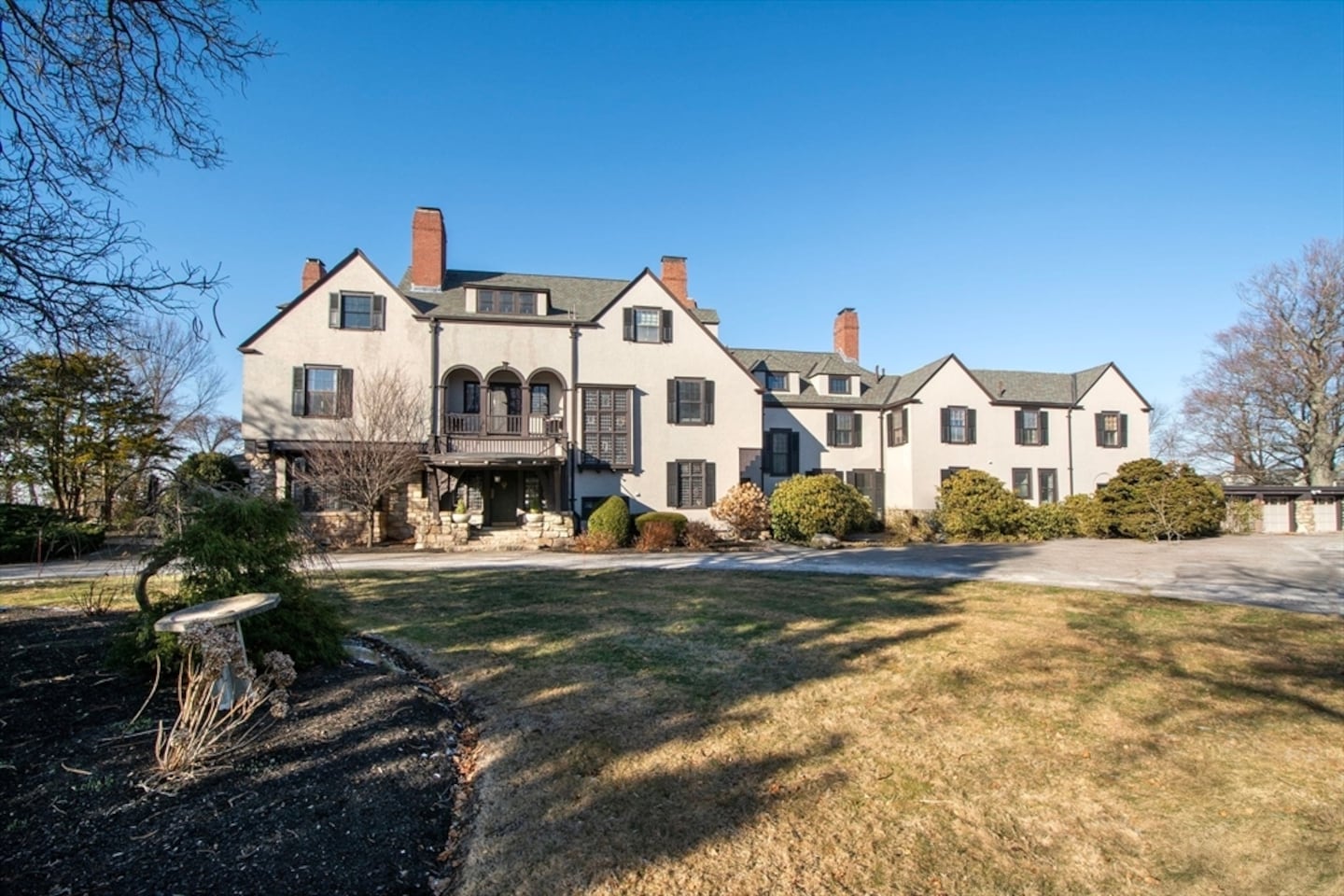 Cohasset Massachusetts coastal town with charming homes and scenic waterfront views.