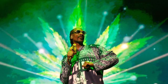 Snoop Dogg's iconic Los Angeles home remains unchanged amidst urban development.