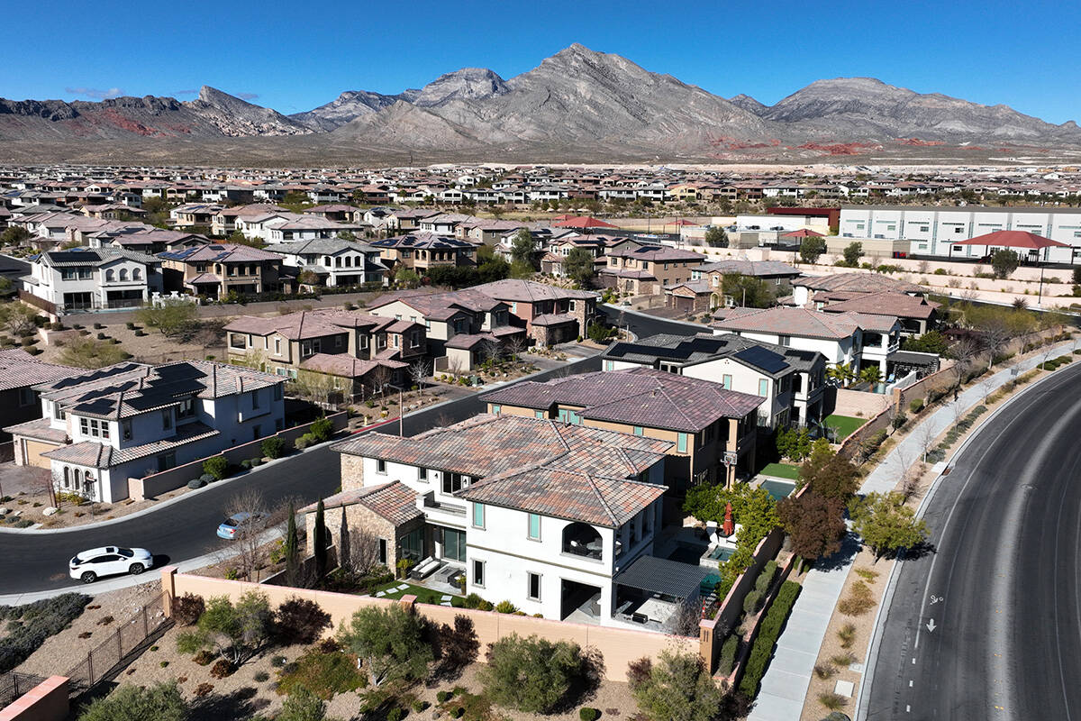 Las Vegas real estate deals collapse, many contracts falling through due to market downturn.